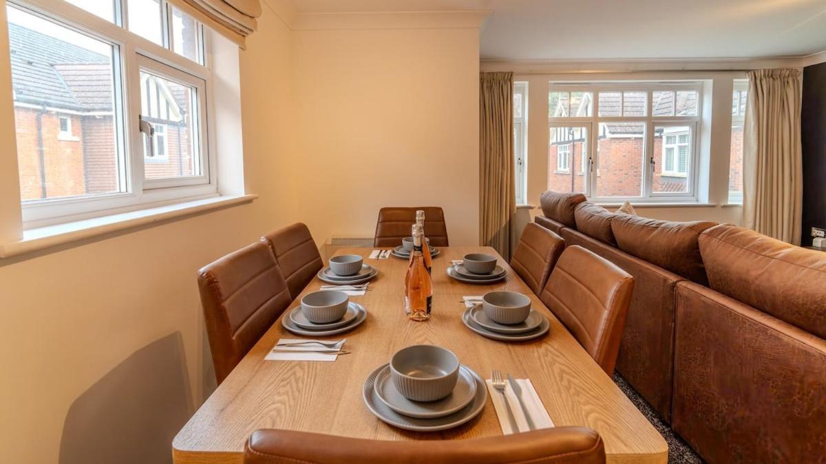 Moseley Village Nest Apartment *